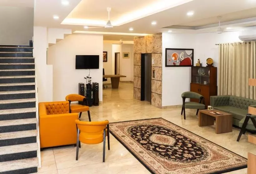 Hotelli Sandane Homes