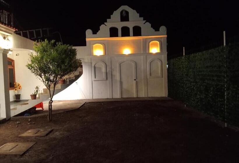 هتل Valle De Toliman