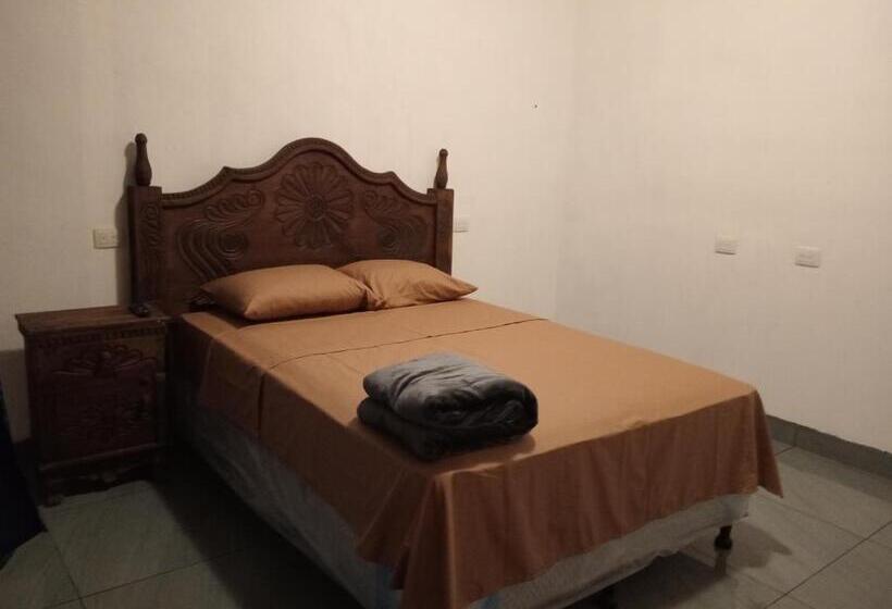 هتل Valle De Toliman