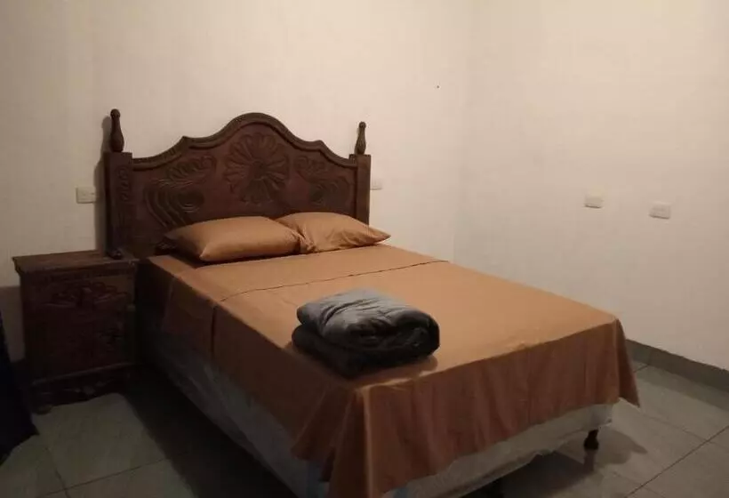 هتل Valle De Toliman