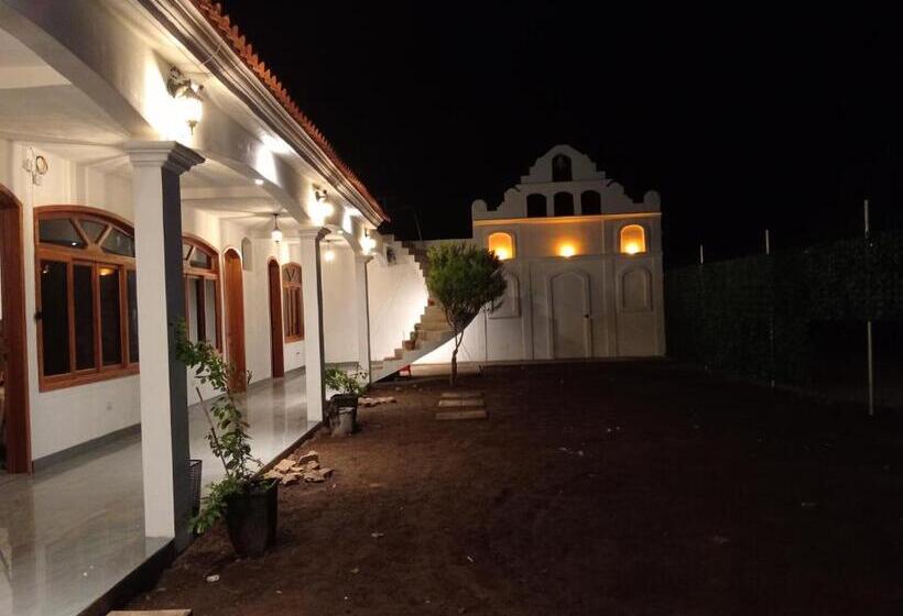 هتل Valle De Toliman