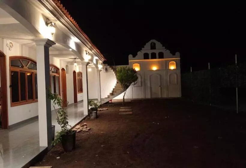 هتل Valle De Toliman