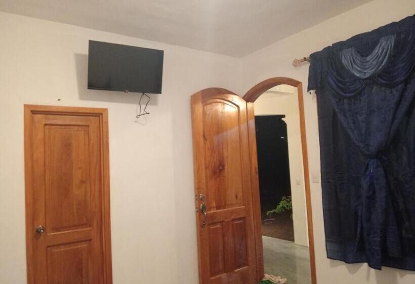 هتل Valle De Toliman