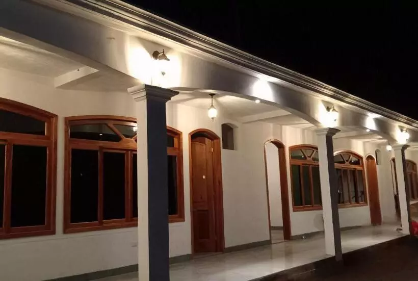 هتل Valle De Toliman