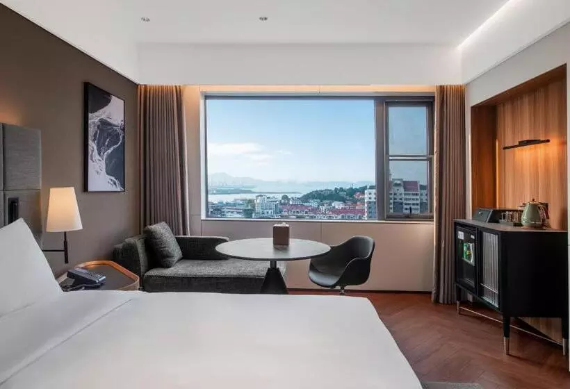 Intercity Hotel Yantai Binhai Square