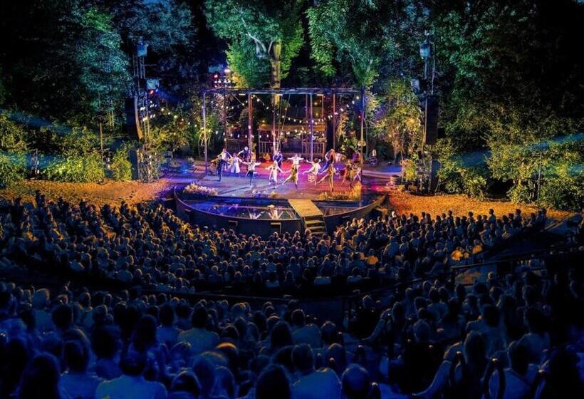 پانسیون Central London   Zen Elegance Retreat