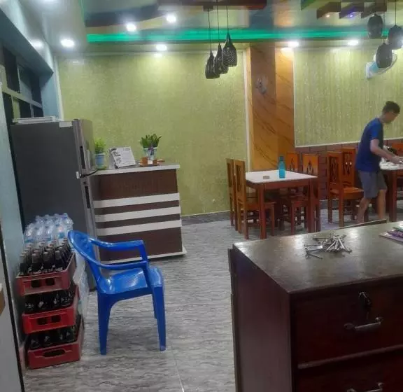 پانسیون Lunga Hotel And Lodge