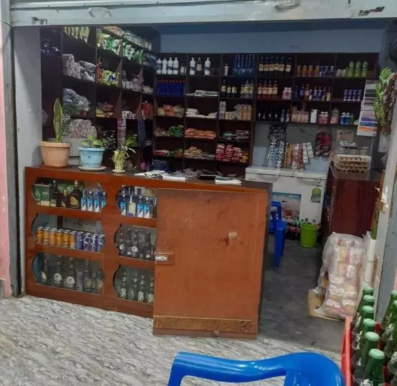 پانسیون Lunga Hotel And Lodge