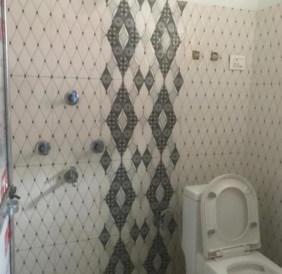 پانسیون Lunga Hotel And Lodge