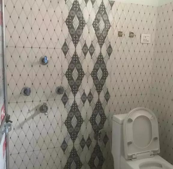 پانسیون Lunga Hotel And Lodge