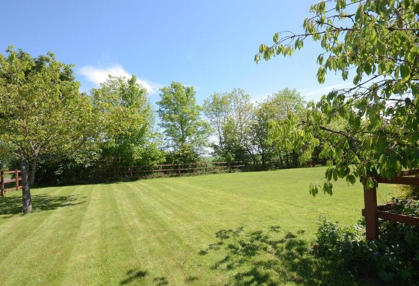 Отель Tomahawk Steakhouse Ponteland