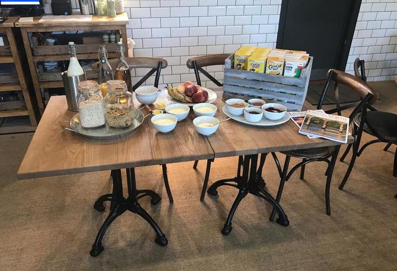 Отель Tomahawk Steakhouse Ponteland