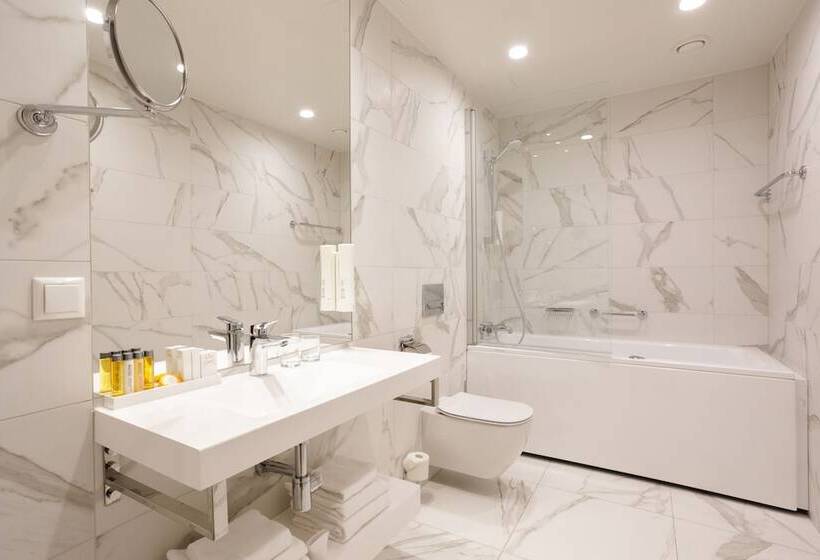 Centennial Nexus Hotel Tallinn