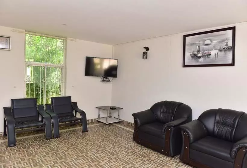 ホテル Oyo Rooms Kovalam Bypass