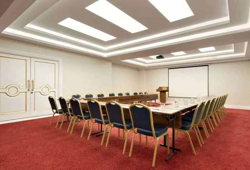 هتل Ramada By Wyndham Yalova