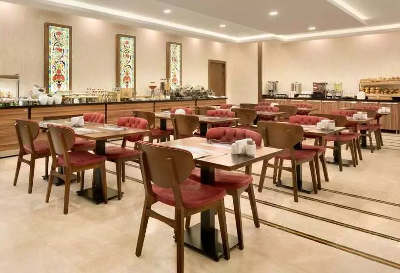 هتل Ramada By Wyndham Yalova