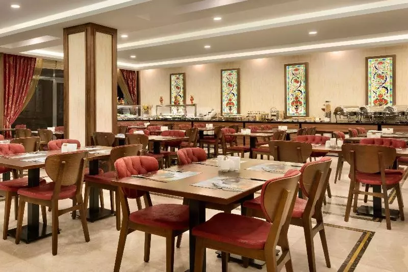 هتل Ramada By Wyndham Yalova