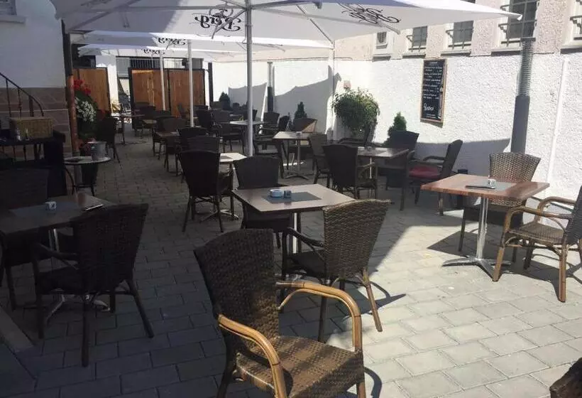 ホテル Ristorante Rostica