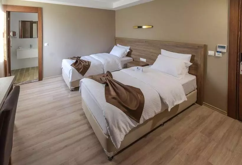 Otel Vona