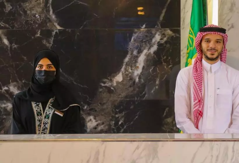 فندق الريان الفضي Alrayan Alfadi