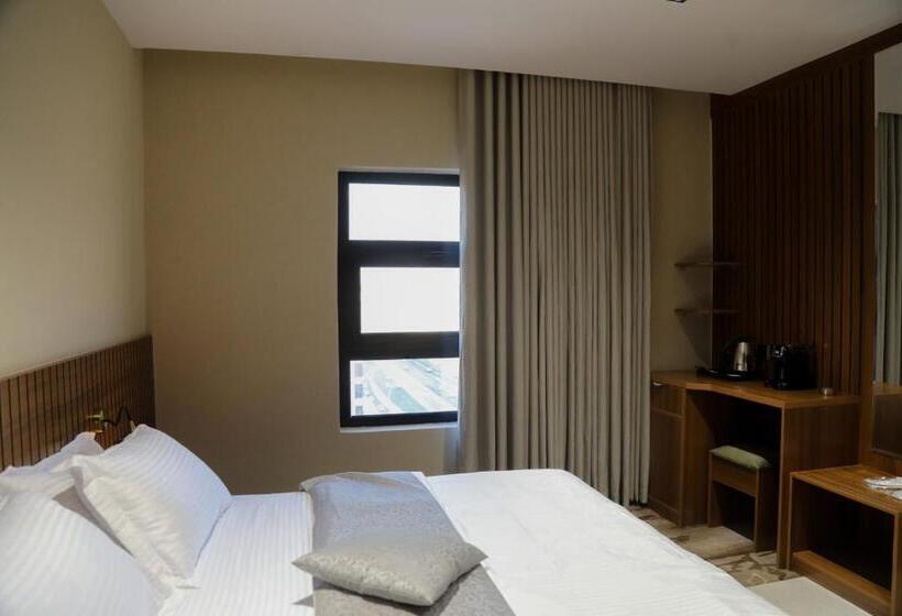 فندق الريان الفضي