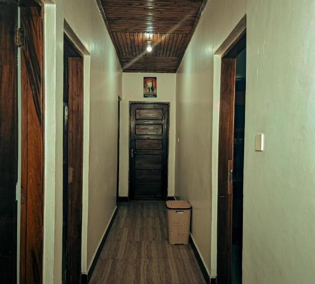 Hostel Delight Niche