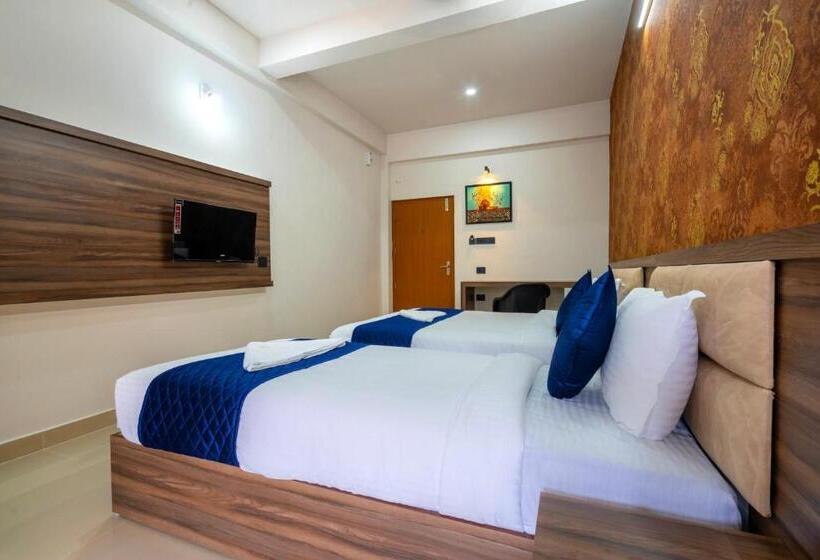 Hotel Amala Arcade Ac Rooms