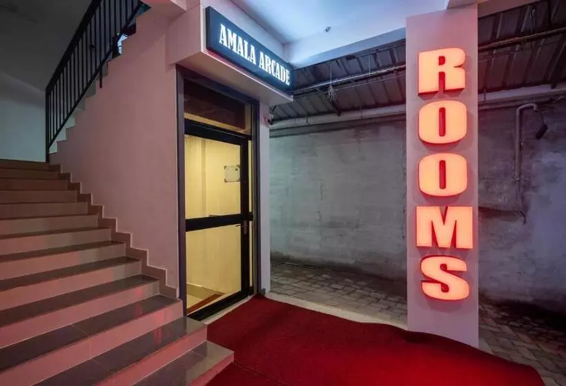 ホテル Amala Arcade Ac Rooms