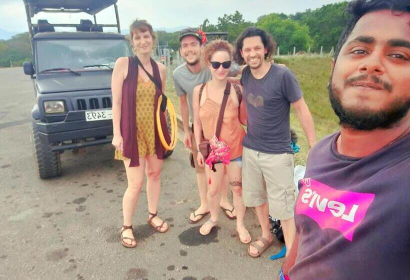 Hotelli Elephant S Joint