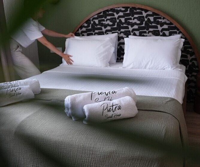 هتل Pietra Social House