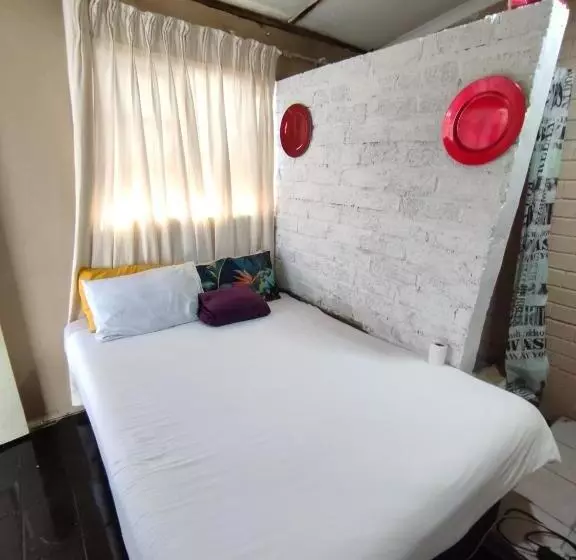 Majatalo Chikos Accomodation