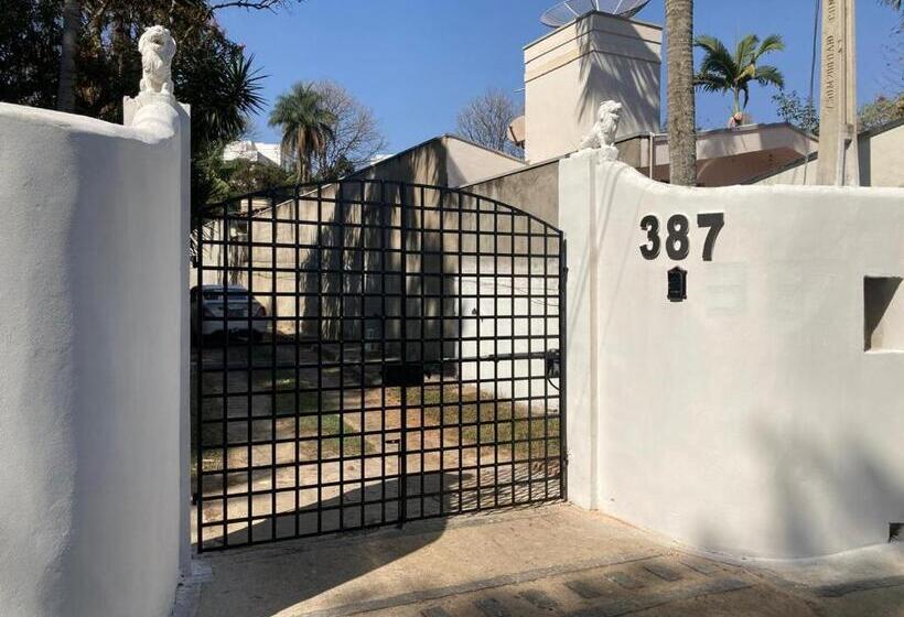 بنسيون Estudio 387 Sjbv