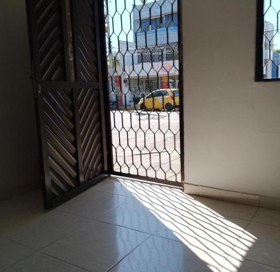 پانسیون Habitación Centro