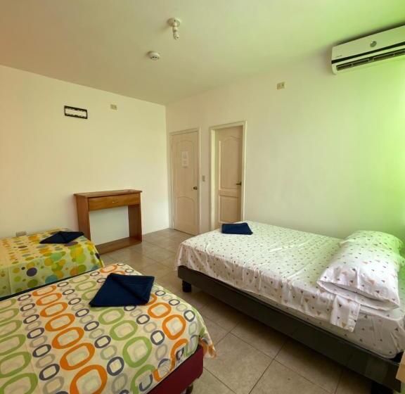 Pension Hostal El Paraíso