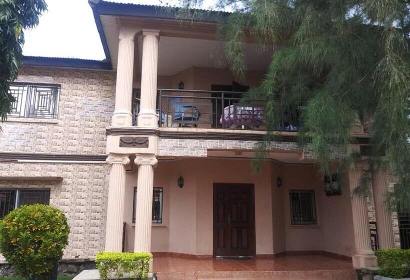 پانسیون Tall Tree Lodge Freetown