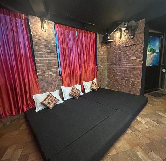 ペンション The Ocean Grand