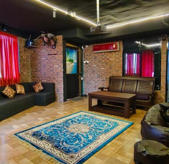 ペンション The Ocean Grand