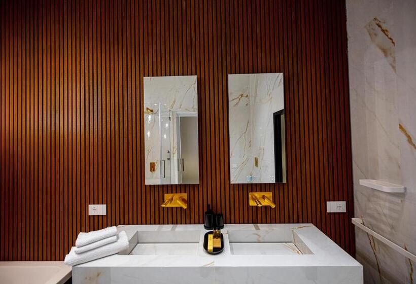 تختخواب و صبحانه Di Virgilio Suite Luxury