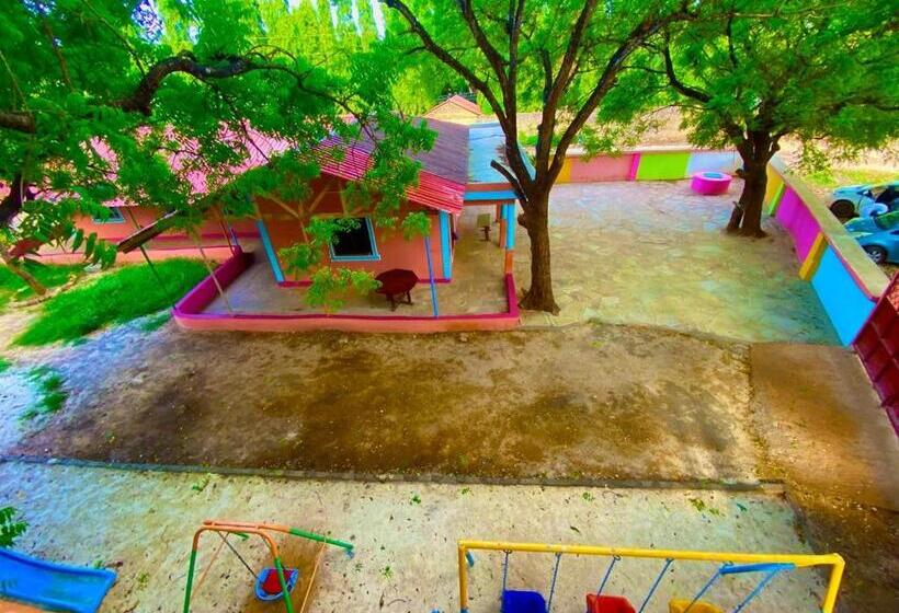 هتل Coastal Comfort