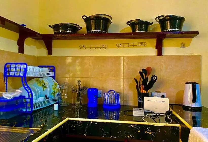 هتل Coastal Comfort