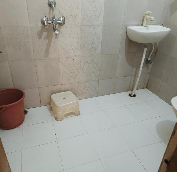 Отель Kanak Palace