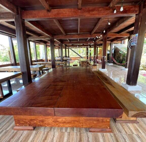 هتل Khánh Sơn Nhà Sàn Vùng Cao