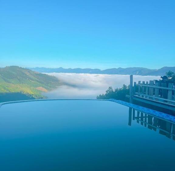 هتل Khánh Sơn Nhà Sàn Vùng Cao