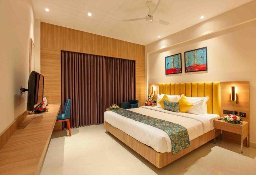 Hotel Park Residency Puthuppally