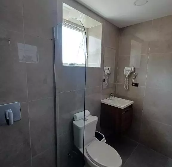 هتل Puerto Limón Cr