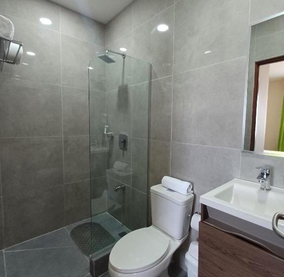 هتل Puerto Limón Cr