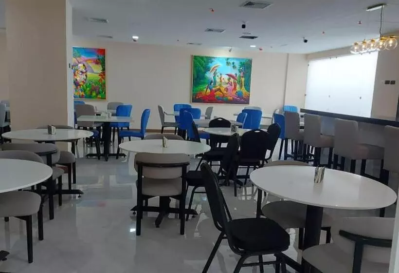 هتل Puerto Limón Cr