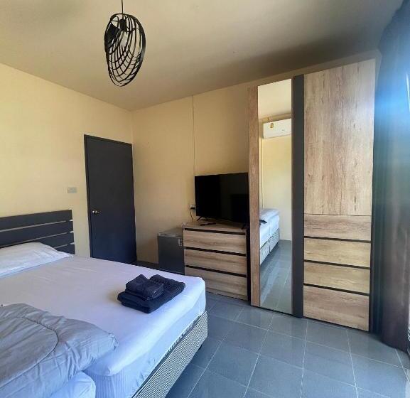 Krabi Greenday Hostel And Glamping