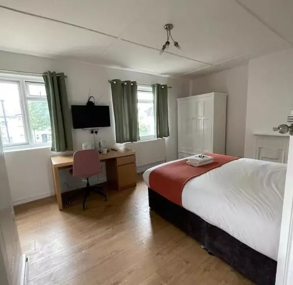 Majatalo Hornfair House