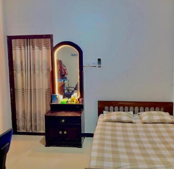 بنسيون Mount Lavender